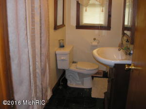 430 E Clinton St, Constantine, MI 49042 photo 12