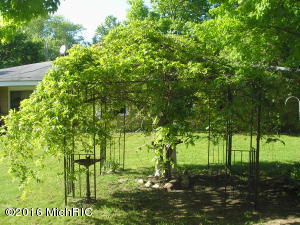 430 E Clinton St, Constantine, MI 49042 photo 31