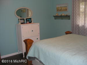 430 E Clinton St, Constantine, MI 49042 photo 15