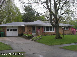 430 E Clinton St, Constantine, MI 49042 photo 2