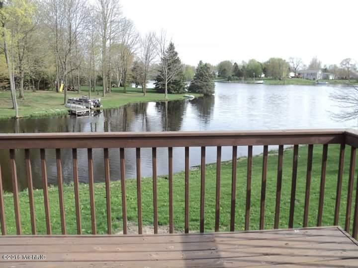 4213 E Shore Dr, Stanton, MI 48888 photo 2