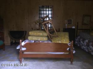 3578 W W River Run Trl, Baldwin, MI 49304 photo 4