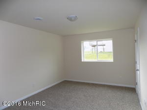 866 E Harmony Dr, Sparta, MI 49345 photo 10