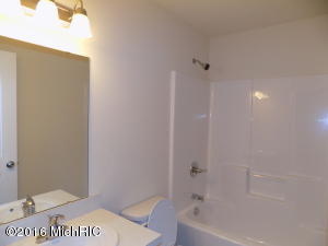 866 E Harmony Dr, Sparta, MI 49345 photo 9
