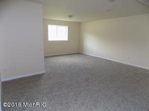 866 E Harmony Dr, Sparta, MI 49345 photo 13