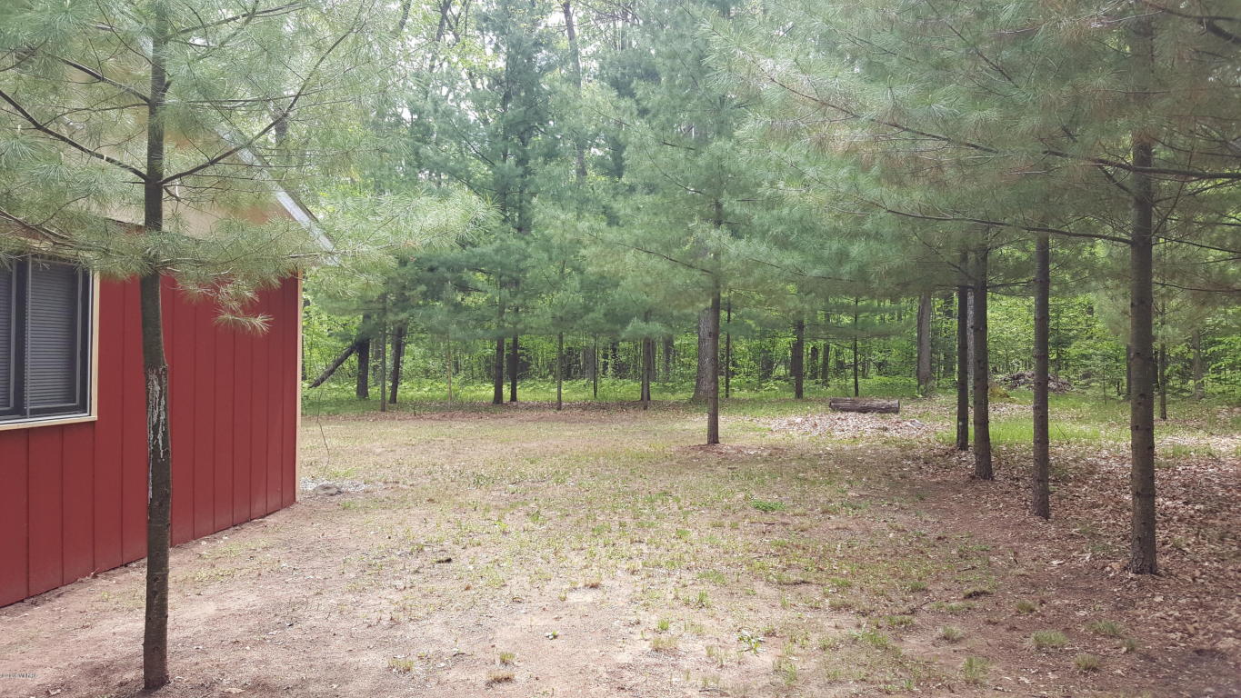 3101 N Evergreen, White Cloud, MI 49349 photo 18