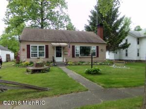 636 Maple St, Colon, MI 49040 photo 1