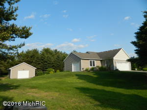 4177 26th St, Dorr, MI 49323 photo 2