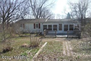 227 12th St, Plainwell, MI 49080 photo 1