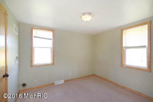 1995 Miriam Rd, Belding, MI 48809 photo 16