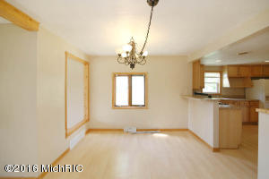 1995 Miriam Rd, Belding, MI 48809 photo 12