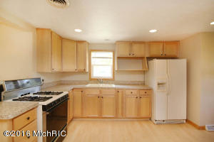 1995 Miriam Rd, Belding, MI 48809 photo 7