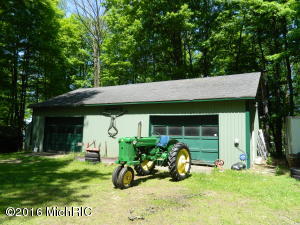 51588 Steininger Rd, Marcellus, MI 49067 photo 2