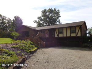 3140 E B Ave, Plainwell, MI 49080 photo 2