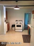 693 Warren St, Marshall, MI 49068 photo 7