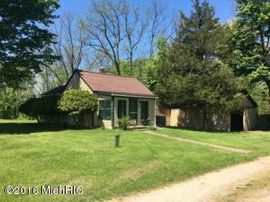 693 Warren St, Marshall, MI 49068 photo 2