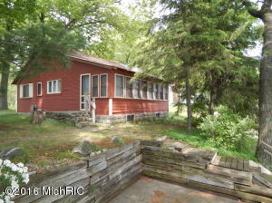 1248 E 88th St, Newaygo, MI 49337 photo 2