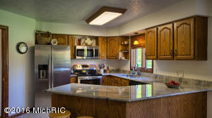 128 Quail Run Rd, Dewitt, MI 48820 photo 1