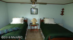 53695 Lawrence Rd, Marcellus, MI 49067 photo 4