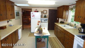 53695 Lawrence Rd, Marcellus, MI 49067 photo 9