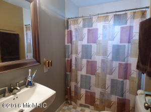 705 W Front, Buchanan, MI 49107 photo 14