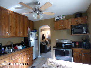 705 W Front, Buchanan, MI 49107 photo 13
