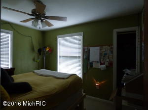 705 W Front, Buchanan, MI 49107 photo 5