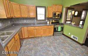 313 Fourth Ave, Three Rivers, MI 49093 photo 12