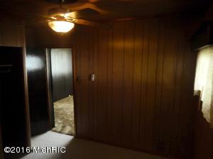 373 Beech St, Freeport, MI 49325 photo 10