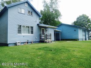 373 Beech St, Freeport, MI 49325 photo 1