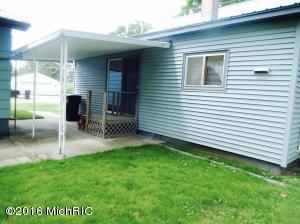 373 Beech St, Freeport, MI 49325 photo 4
