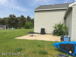 455 White Pine Ct, Belding, MI 48809 photo 24