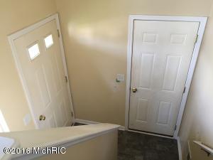 455 White Pine Ct, Belding, MI 48809 photo 6
