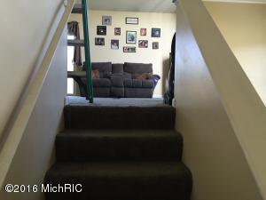 455 White Pine Ct, Belding, MI 48809 photo 7