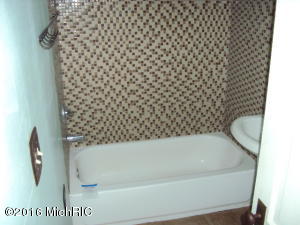 104 E Jefferson St, Cassopolis, MI 49031 photo 7
