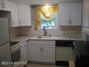 14965 C Dr N, Marshall, MI 49068 photo 4