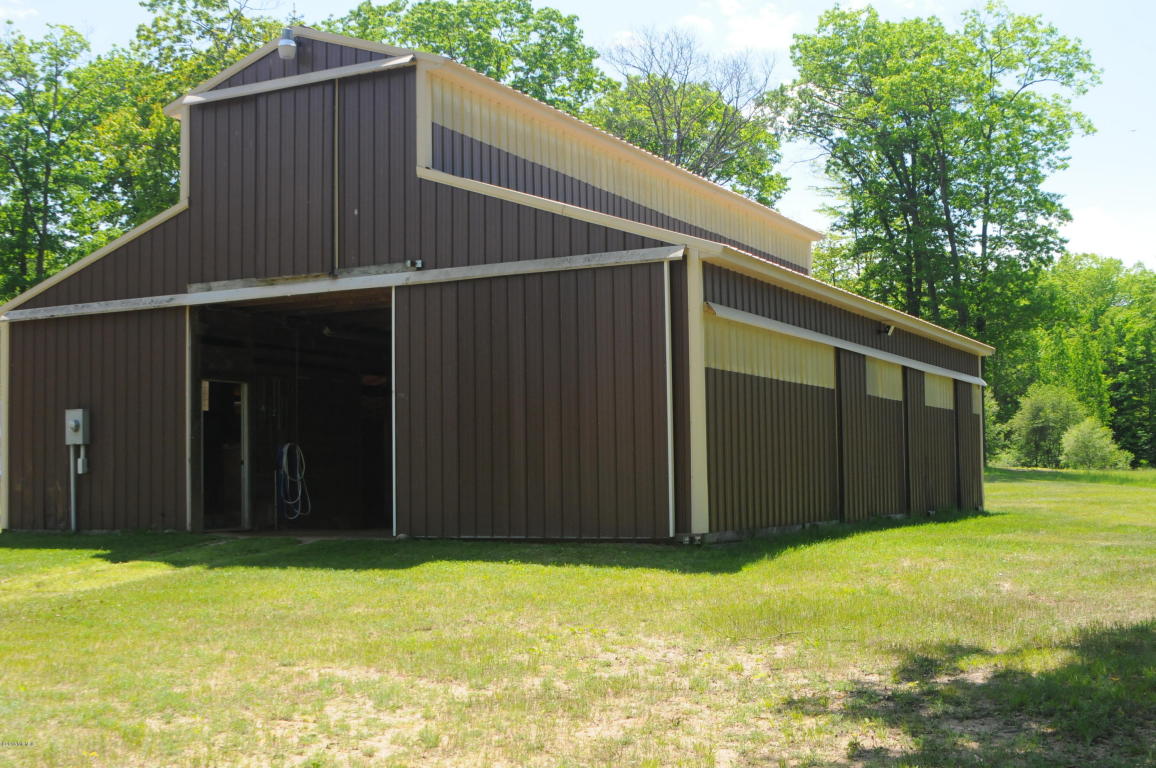 6898 E Pierce Rd, Harrison, MI 48625 photo 11