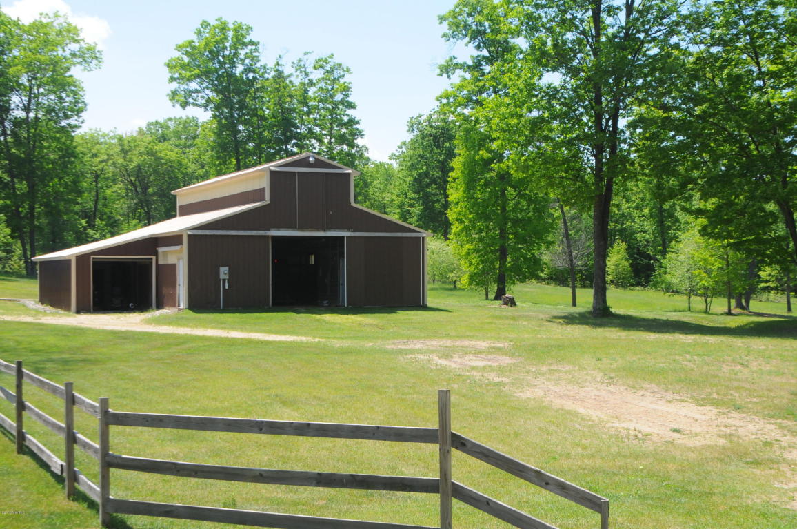 6898 E Pierce Rd, Harrison, MI 48625 photo 12