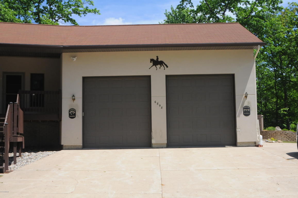 6898 E Pierce Rd, Harrison, MI 48625 photo 4
