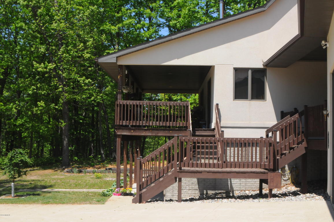 6898 E Pierce Rd, Harrison, MI 48625 photo 8