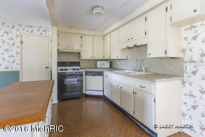 4376 18th St, Dorr, MI 49323 photo 12