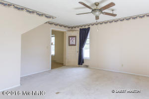 4376 18th St, Dorr, MI 49323 photo 17