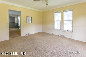 4376 18th St, Dorr, MI 49323 photo 13