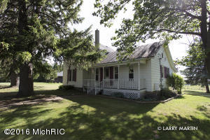 4376 18th St, Dorr, MI 49323 photo 1