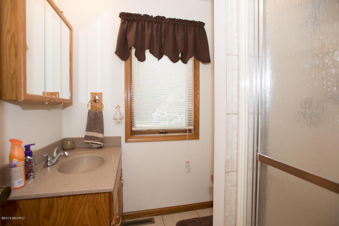 5534 E B Ave E, Richland, MI 49083 photo 16