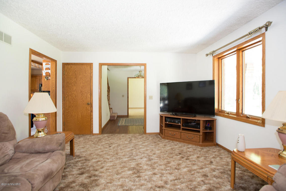 5534 E B Ave E, Richland, MI 49083 photo 8
