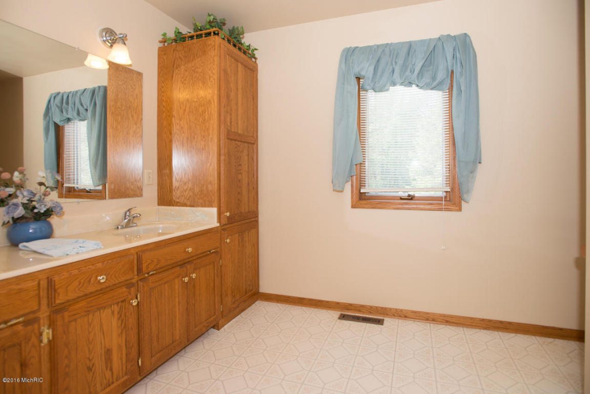 5534 E B Ave E, Richland, MI 49083 photo 20