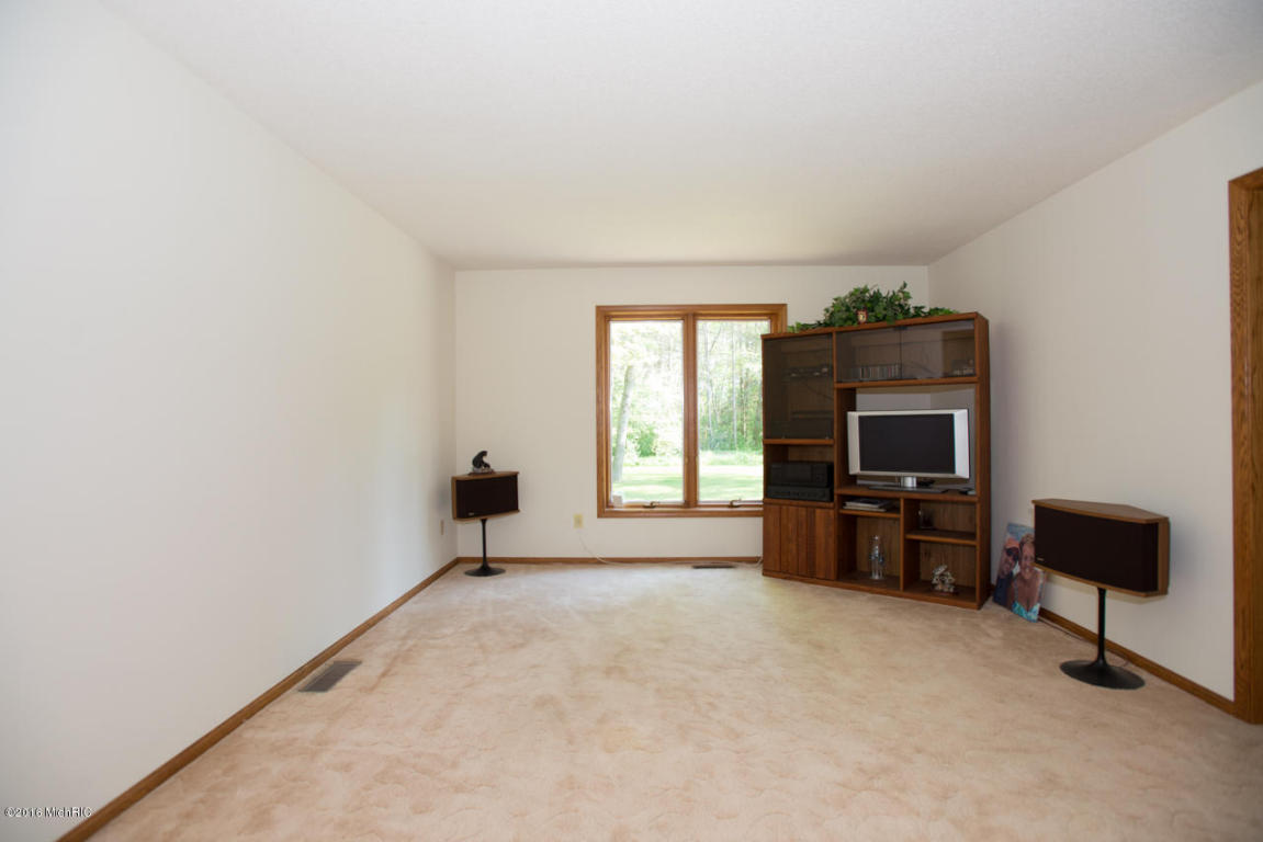 5534 E B Ave E, Richland, MI 49083 photo 9