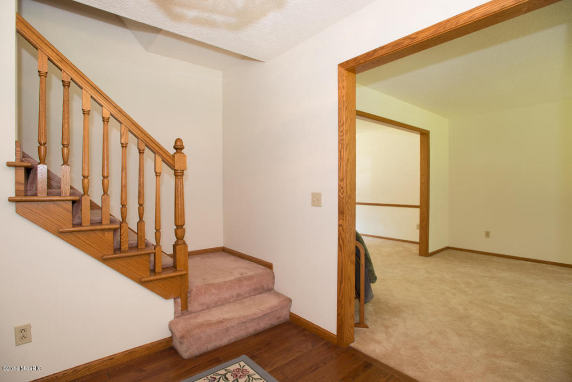 5534 E B Ave E, Richland, MI 49083 photo 10
