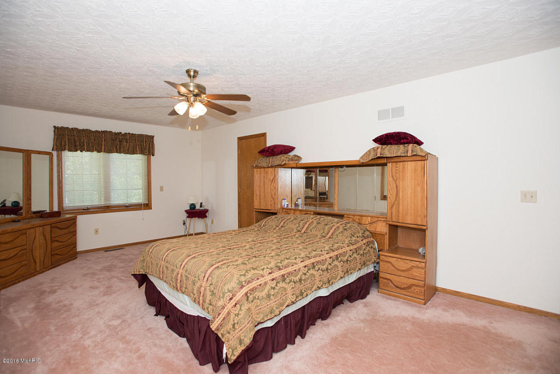 5534 E B Ave E, Richland, MI 49083 photo 17